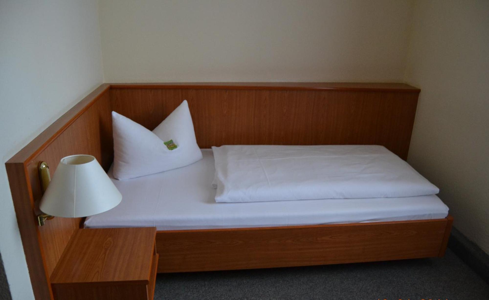 Hotel Anker Saalfeld Saale الغرفة الصورة