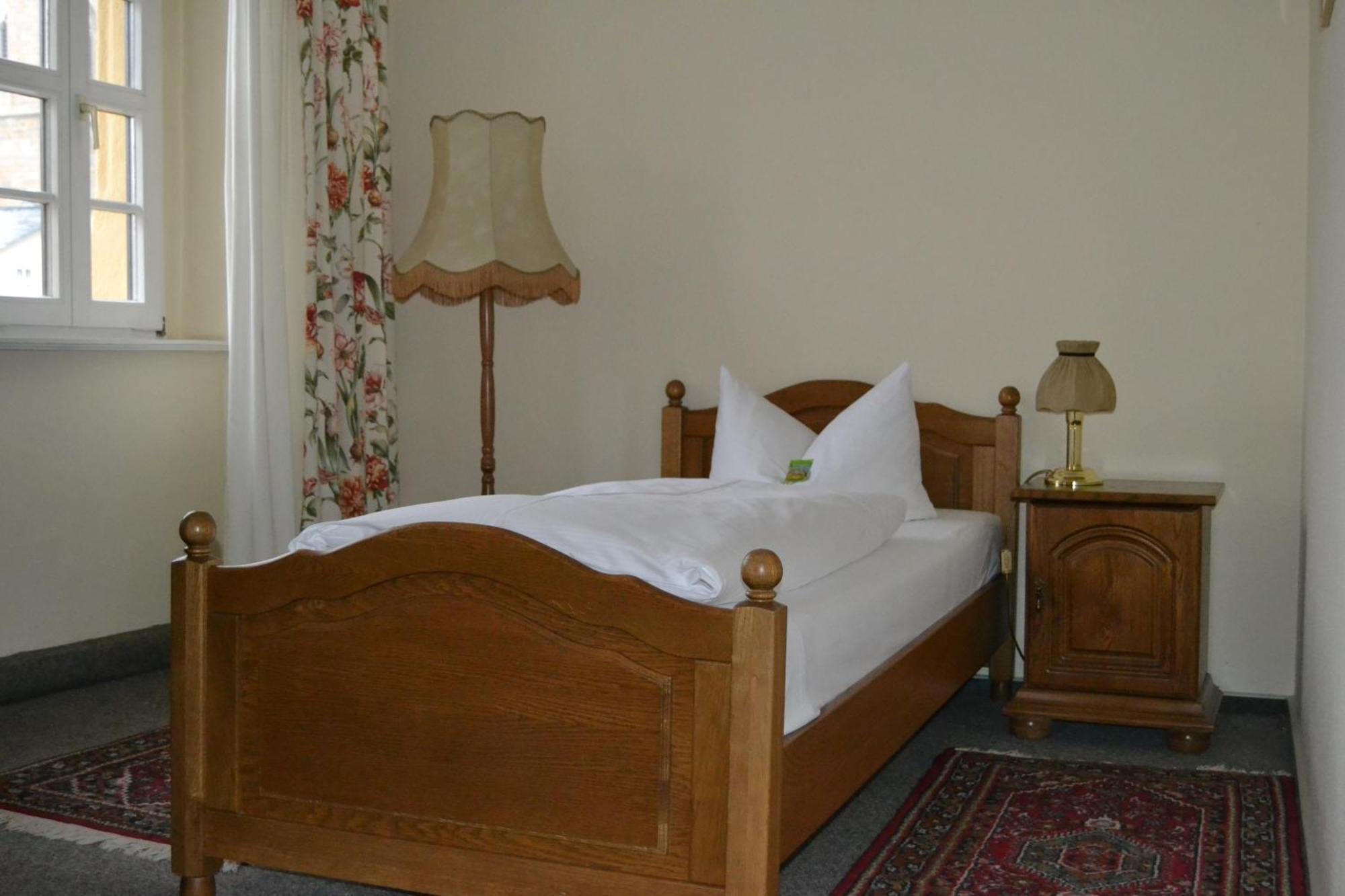 Hotel Anker Saalfeld Saale الغرفة الصورة
